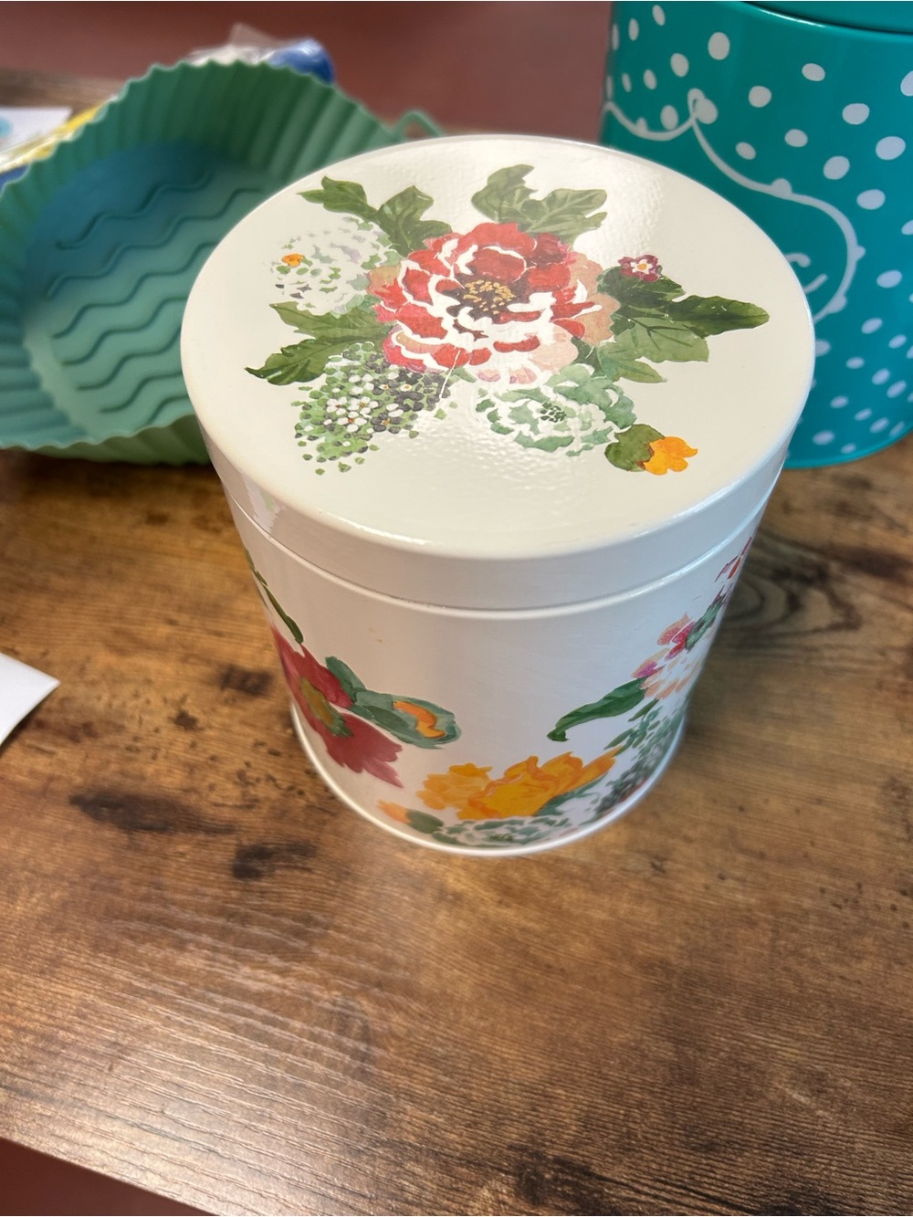 The Pioneer Woman Country Garden Enamel-on-Steel / Metal Canister Storage Tin. - Picture 2 of 3